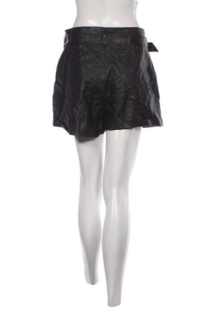 Damen Shorts Amisu, Größe M, Farbe Schwarz, Preis 6,61 €