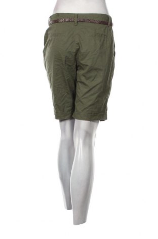 Дамски къс панталон Atmosphere, Размер M, Цвят Зелен, Цена 7,60 лв.