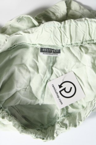 Damen Shorts Beloved, Größe M, Farbe Grün, Preis 5,83 €