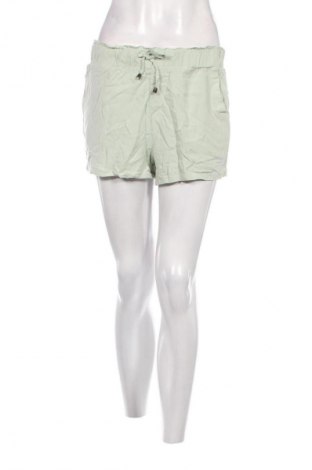 Damen Shorts Beloved, Größe M, Farbe Grün, Preis € 5,83