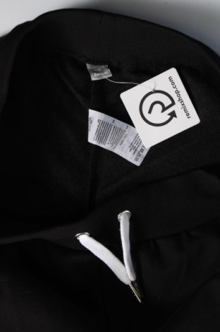 Γυναικείο κοντό παντελόνι Bench, Μέγεθος M, Χρώμα Μαύρο, Τιμή 11,57 €