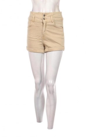 Дамски къс панталон Bershka, Размер M, Цвят Бежов, Цена 19,55 лв.