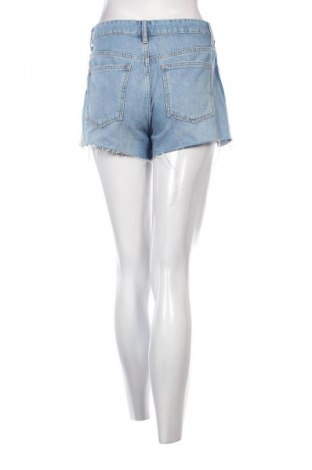 Γυναικείο κοντό παντελόνι Bershka, Μέγεθος S, Χρώμα Μπλέ, Τιμή 5,87 €