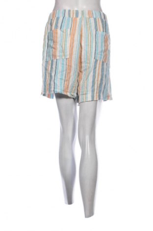 Γυναικείο κοντό παντελόνι Briggs, Μέγεθος XL, Χρώμα Πολύχρωμο, Τιμή 11,75 €