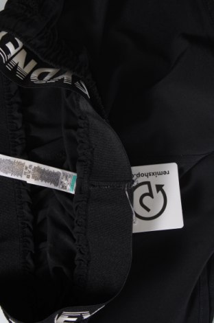 Γυναικείο κοντό παντελόνι Censored, Μέγεθος XS, Χρώμα Μαύρο, Τιμή 9,72 €