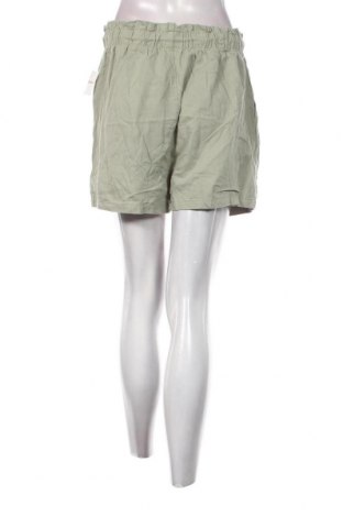 Pantaloni scurți de femei Charlotte Russe, Mărime XL, Culoare Verde, Preț 58,12 Lei
