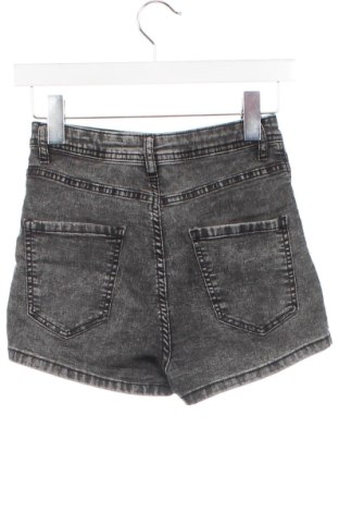 Γυναικείο κοντό παντελόνι Cropp, Μέγεθος XS, Χρώμα Γκρί, Τιμή 10,78 €