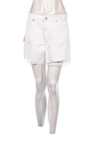 Дамски къс панталон Dr. Denim, Размер M, Цвят Бял, Цена 38,50 лв.