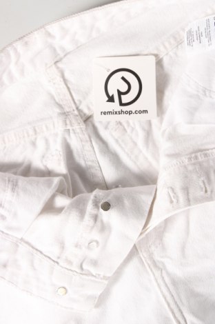 Дамски къс панталон Dr. Denim, Размер S, Цвят Бял, Цена 38,50 лв.