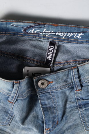 Γυναικείο κοντό παντελόνι Edc By Esprit, Μέγεθος M, Χρώμα Μπλέ, Τιμή 9,91 €