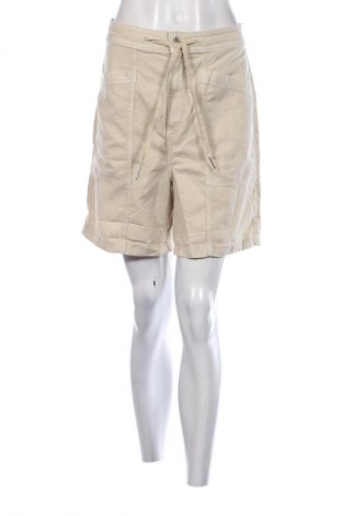 Дамски къс панталон Edc By Esprit, Размер M, Цвят Бежов, Цена 38,50 лв.