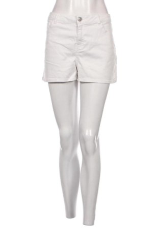 Γυναικείο κοντό παντελόνι F&F, Μέγεθος XL, Χρώμα Λευκό, Τιμή 9,72 €