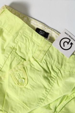 Дамски къс панталон F&F, Размер XL, Цвят Зелен, Цена 11,40 лв.