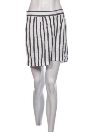 Γυναικείο κοντό παντελόνι French Connection, Μέγεθος XL, Χρώμα Πολύχρωμο, Τιμή 36,74 €
