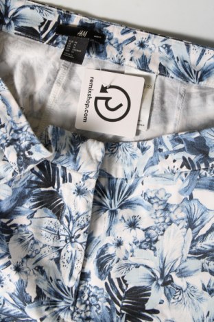 Γυναικείο κοντό παντελόνι H&M, Μέγεθος XL, Χρώμα Πολύχρωμο, Τιμή 5,48 €