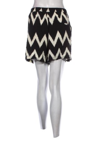 Γυναικείο κοντό παντελόνι H&M, Μέγεθος L, Χρώμα Πολύχρωμο, Τιμή 6,70 €
