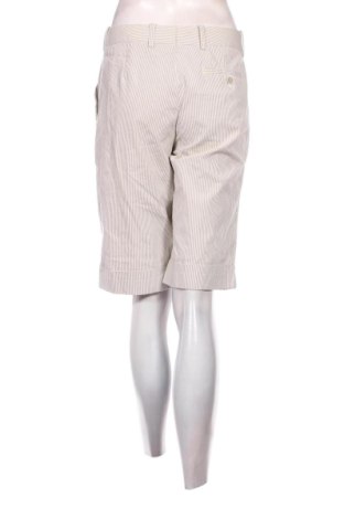 Дамски къс панталон H&M, Размер M, Цвят Многоцветен, Цена 15,80 лв.