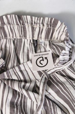 Damen Shorts H&M Divided, Größe M, Farbe Mehrfarbig, Preis 5,29 €