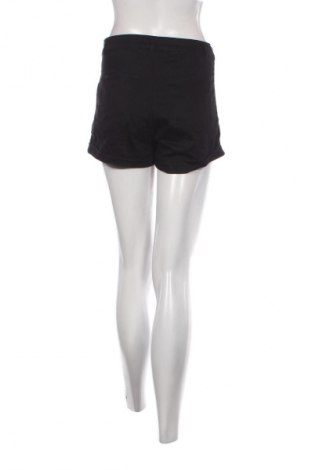 Γυναικείο κοντό παντελόνι H&M Divided, Μέγεθος M, Χρώμα Μαύρο, Τιμή 4,11 €