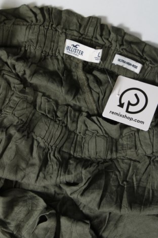 Damen Shorts Hollister, Größe L, Farbe Grün, Preis 13,49 €
