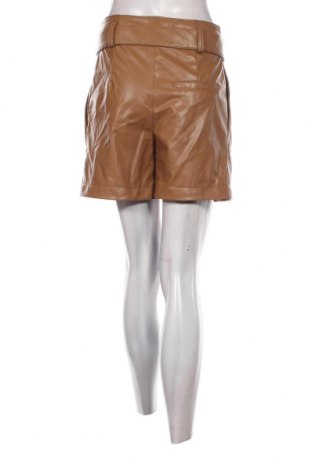 Дамски къс панталон Hugo Boss, Размер XS, Цвят Кафяв, Цена 90,75 лв.
