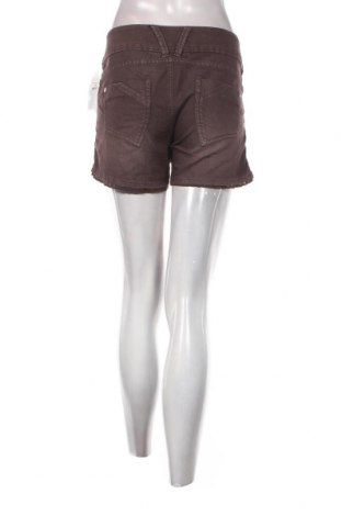Pantaloni scurți de femei KappAhl, Mărime M, Culoare Maro, Preț 71,38 Lei