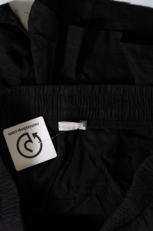 Дамски къс панталон Laura Torelli, Размер M, Цвят Черен, Цена 7,60 лв.