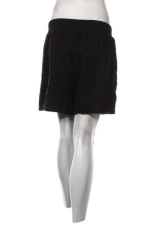 Дамски къс панталон Laura Torelli, Размер M, Цвят Черен, Цена 7,60 лв.
