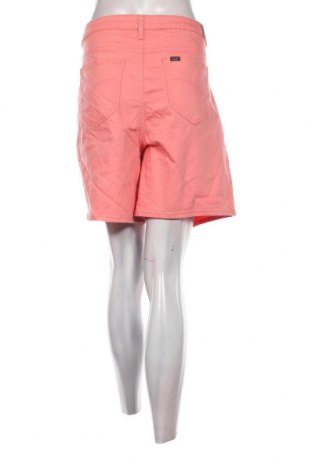 Дамски къс панталон Lee, Размер XXL, Цвят Розов, Цена 24,75 лв.
