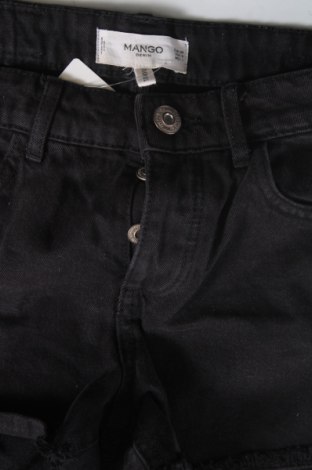 Дамски къс панталон Mango, Размер XS, Цвят Черен, Цена 46,55 лв.