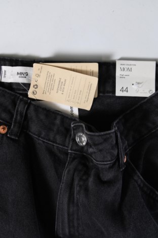 Pantaloni scurți de femei Mango, Mărime XL, Culoare Negru, Preț 131,58 Lei