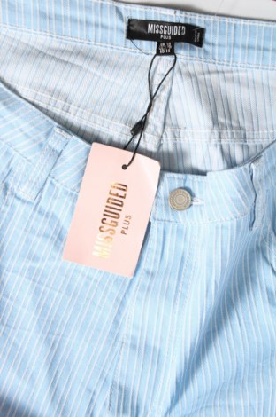 Γυναικείο κοντό παντελόνι Missguided, Μέγεθος XXL, Χρώμα Μπλέ, Τιμή 12,47 €