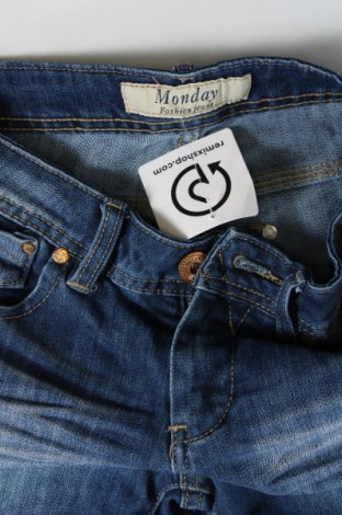 Dámské kraťasy  Monday Jeans, Velikost S, Barva Modrá, Cena  166,00 Kč