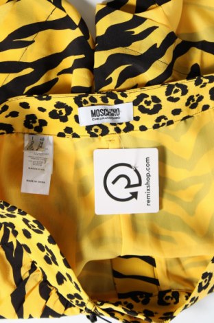 Damen Shorts Moschino Cheap And Chic, Größe S, Farbe Gelb, Preis 92,44 €