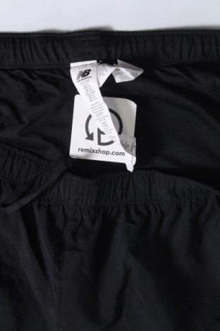Pantaloni scurți de femei New Balance, Mărime XXL, Culoare Negru, Preț 61,51 Lei