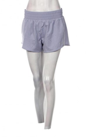 Γυναικείο κοντό παντελόνι Nike, Μέγεθος M, Χρώμα Βιολετί, Τιμή 21,83 €