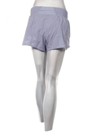 Γυναικείο κοντό παντελόνι Nike, Μέγεθος M, Χρώμα Βιολετί, Τιμή 39,69 €