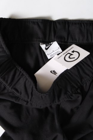 Pantaloni scurți de femei Nike, Mărime M, Culoare Negru, Preț 253,29 Lei