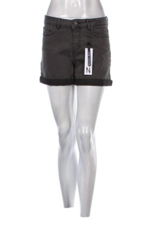 Γυναικείο κοντό παντελόνι Noisy May, Μέγεθος M, Χρώμα Γκρί, Τιμή 15,98 €