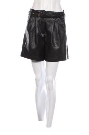 Γυναικείο κοντό παντελόνι ONLY, Μέγεθος S, Χρώμα Μαύρο, Τιμή 65,18 €
