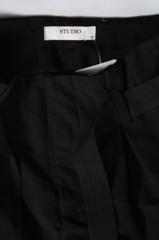 Pantaloni scurți de femei ONLY, Mărime S, Culoare Negru, Preț 29,61 Lei