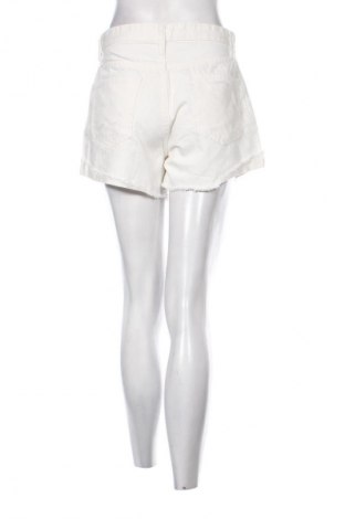 Pantaloni scurți de femei Oviesse, Mărime M, Culoare Alb, Preț 101,97 Lei