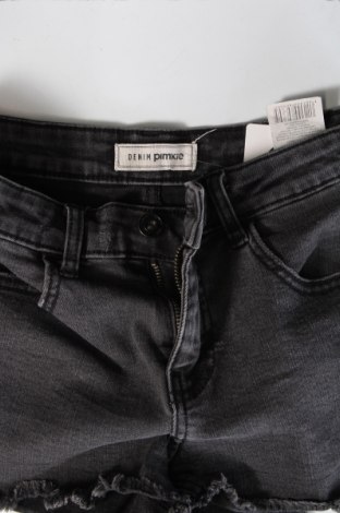 Дамски къс панталон Pimkie, Размер XS, Цвят Сив, Цена 7,60 лв.