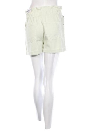 Pantaloni scurți de femei Pimkie, Mărime M, Culoare Verde, Preț 43,85 Lei