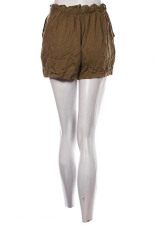 Pantaloni scurți de femei Pull&Bear, Mărime M, Culoare Verde, Preț 18,75 Lei