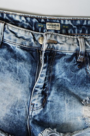 Γυναικείο κοντό παντελόνι Pull&Bear, Μέγεθος M, Χρώμα Μπλέ, Τιμή 11,75 €