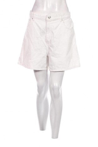 Дамски къс панталон Pull&Bear, Размер XL, Цвят Бял, Цена 19,00 лв.