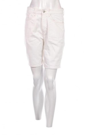 Damen Shorts Pull&Bear, Größe S, Farbe Weiß, Preis 6,00 €