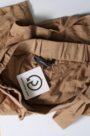 Damen Shorts Reserved, Größe S, Farbe Beige, Preis 5,29 €