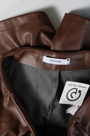 Γυναικείο κοντό παντελόνι Reserved, Μέγεθος M, Χρώμα Καφέ, Τιμή 9,72 €